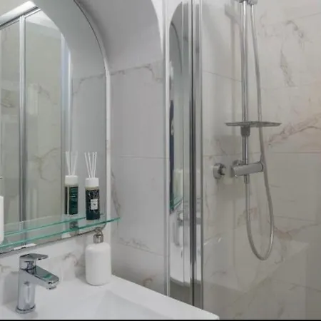 Guest House Lea Rovinj Exterior photo