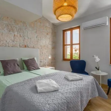 Guest House Lea Rovinj Exterior photo