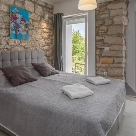 Guest House Lea Rovinj Exterior photo